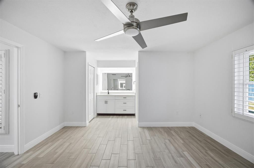 待售: $329,900 (3 贝兹, 2 浴室, 1240 平方英尺)