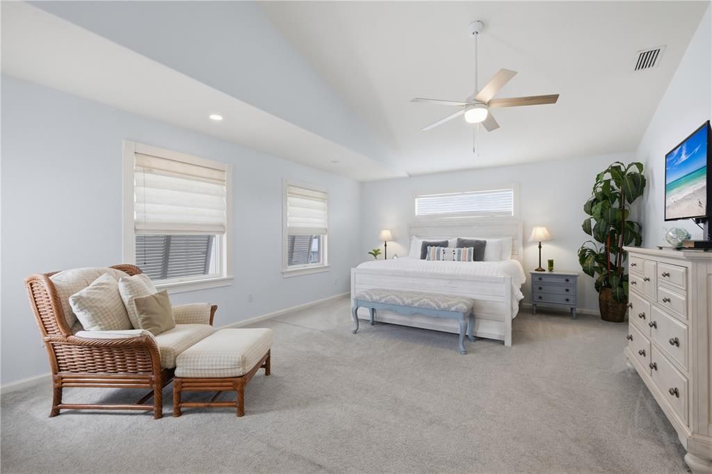 待售: $1,500,000 (2 贝兹, 2 浴室, 1968 平方英尺)