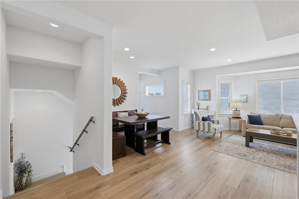 待售: $1,500,000 (2 贝兹, 2 浴室, 1968 平方英尺)