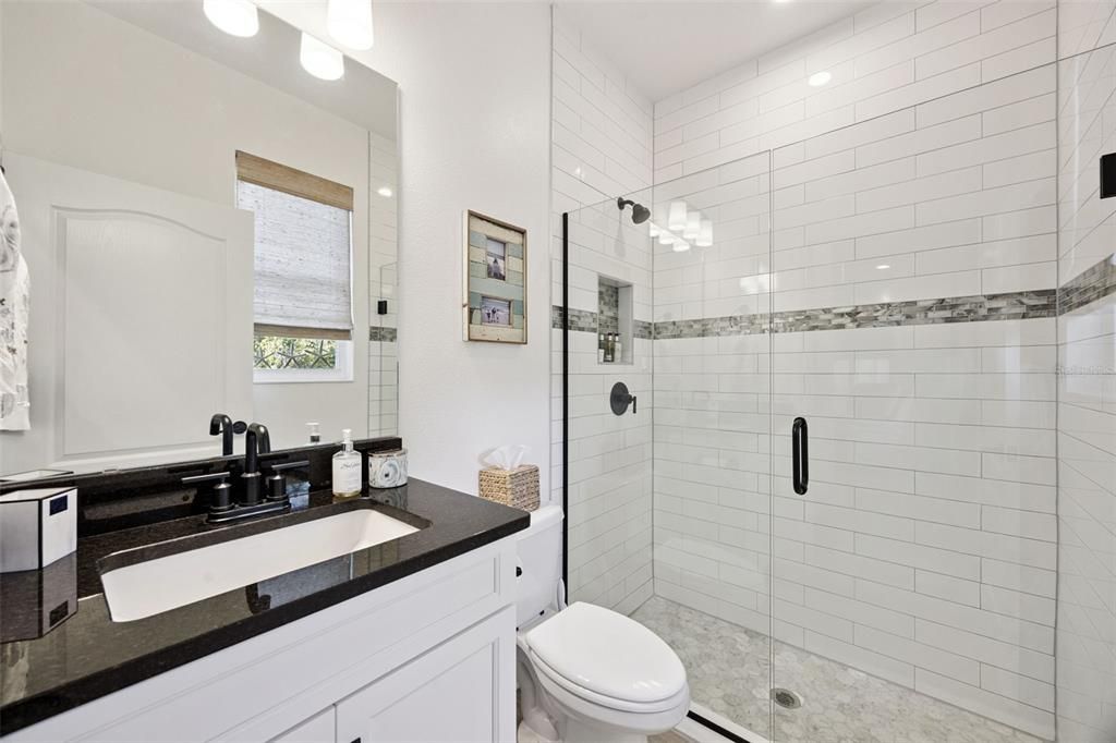 En Venta: $999,000 (5 camas, 3 baños, 3563 Pies cuadrados)