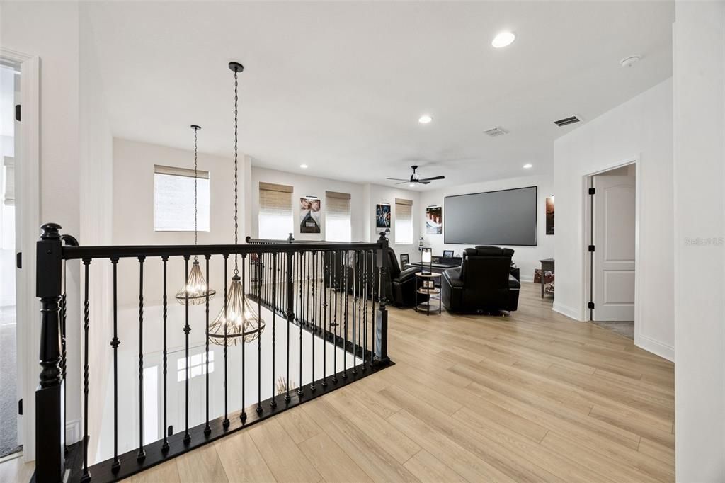 En Venta: $999,000 (5 camas, 3 baños, 3563 Pies cuadrados)