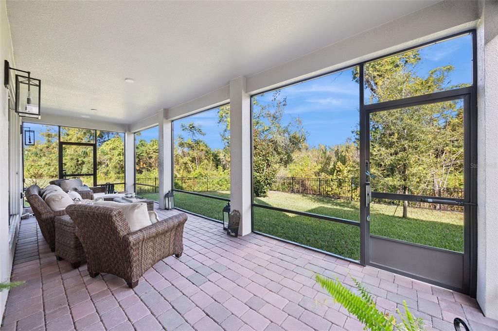 En Venta: $999,000 (5 camas, 3 baños, 3563 Pies cuadrados)