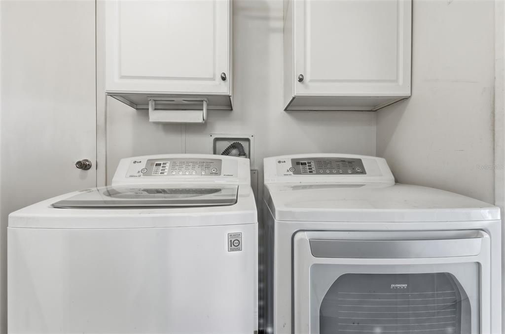 На продажу: $235,000 (2 спален, 2 ванн, 1431 Квадратных фут)