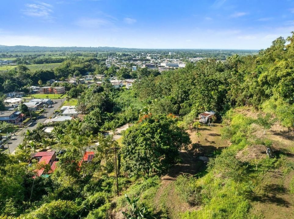 На продажу: $110,000 (0.97 acres)