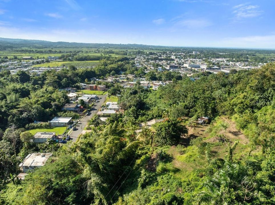 На продажу: $110,000 (0.97 acres)