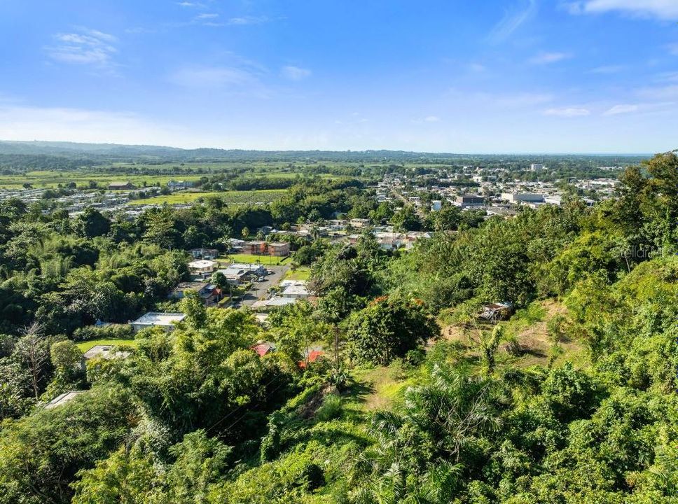 На продажу: $110,000 (0.97 acres)