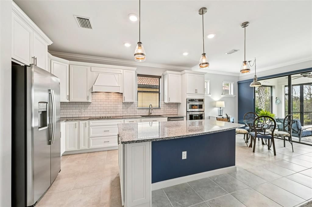 待售: $449,000 (2 贝兹, 2 浴室, 1669 平方英尺)