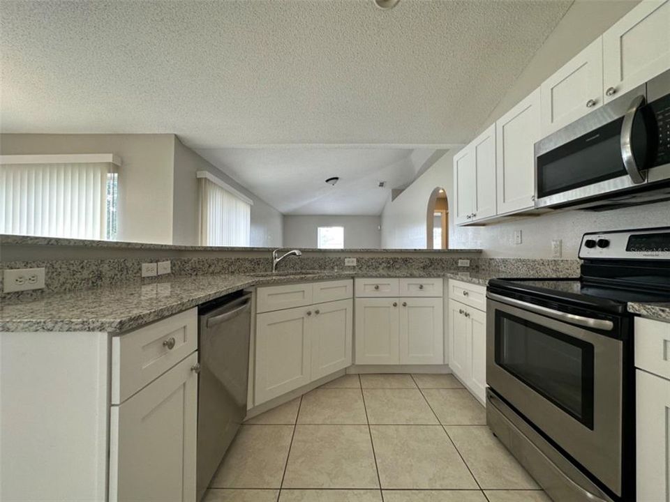 出租: $1,895 (3 贝兹, 2 浴室, 1505 平方英尺)