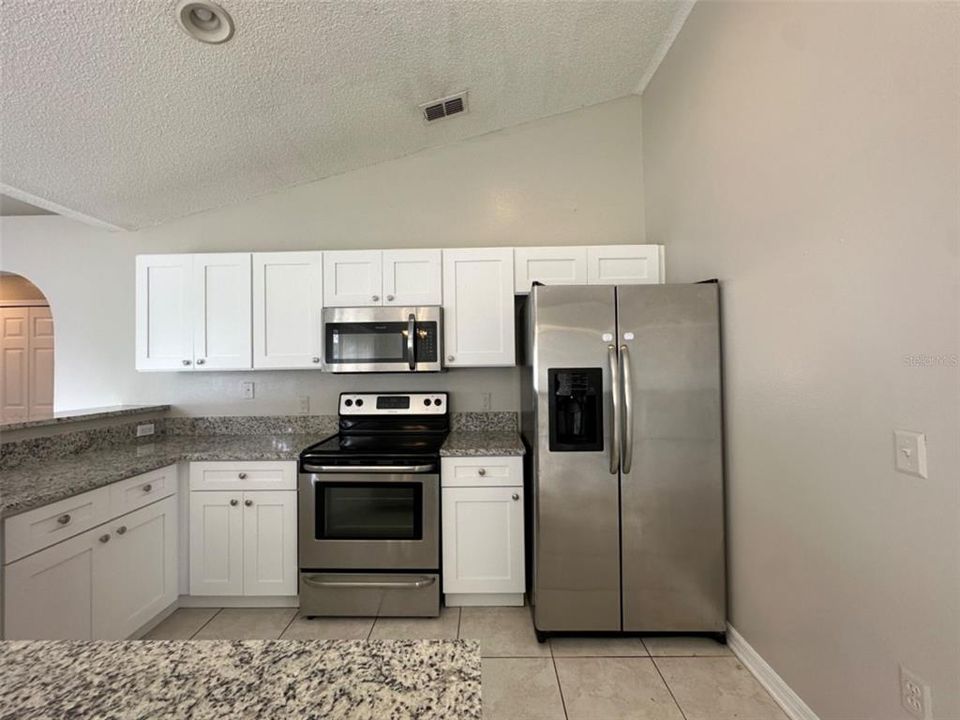 出租: $1,895 (3 贝兹, 2 浴室, 1505 平方英尺)