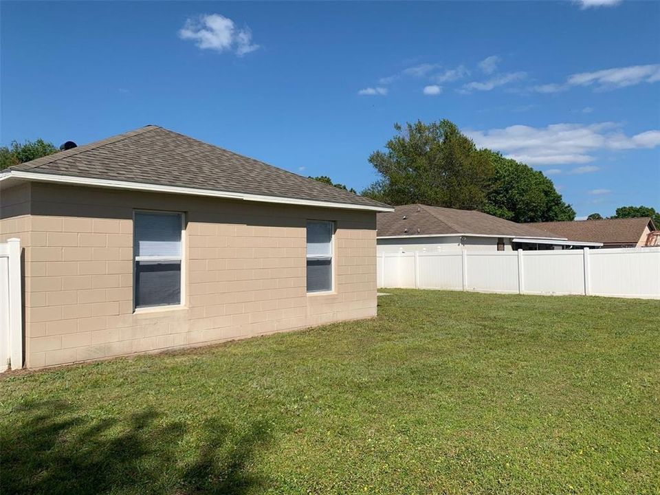 出租: $1,895 (3 贝兹, 2 浴室, 1505 平方英尺)