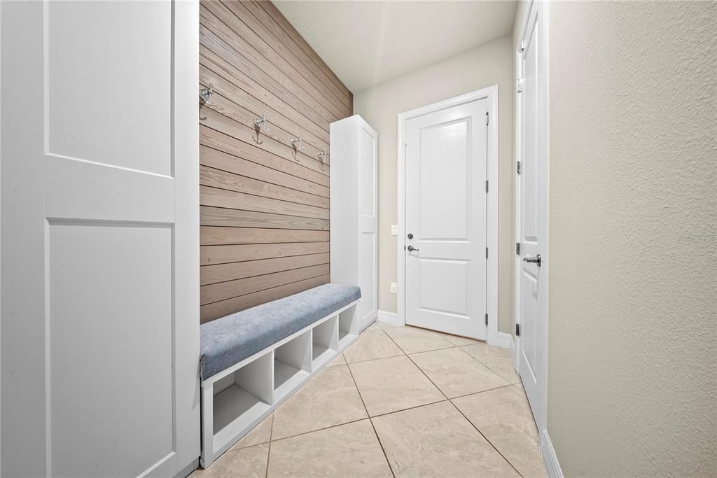 For Sale: $1,799,000 (6 beds, 4 baths, 5269 Square Feet)