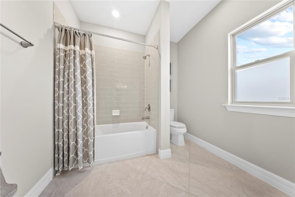 For Sale: $1,799,000 (6 beds, 4 baths, 5269 Square Feet)