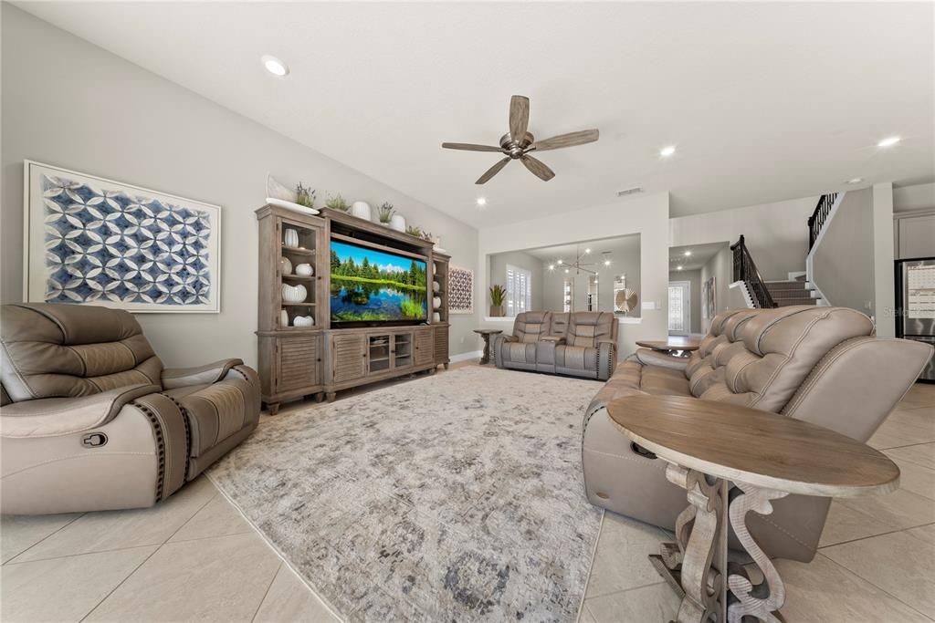 For Sale: $1,799,000 (6 beds, 4 baths, 5269 Square Feet)