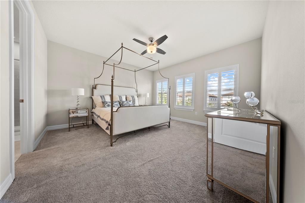 For Sale: $1,799,000 (6 beds, 4 baths, 5269 Square Feet)