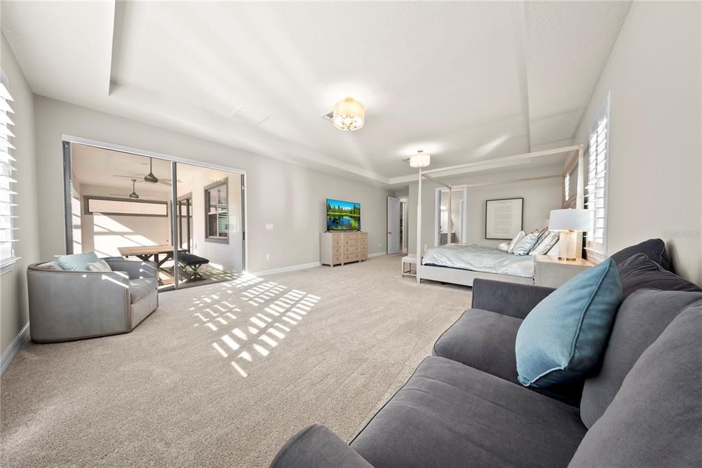 For Sale: $1,799,000 (6 beds, 4 baths, 5269 Square Feet)