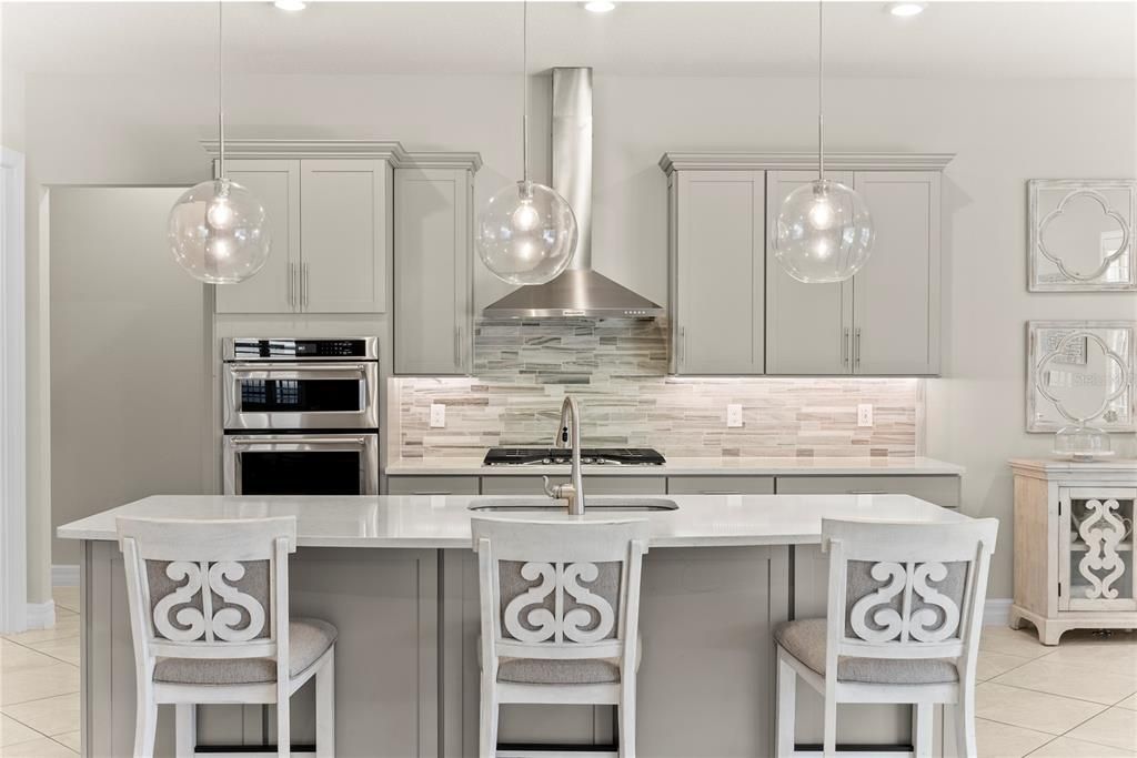 For Sale: $1,799,000 (6 beds, 4 baths, 5269 Square Feet)