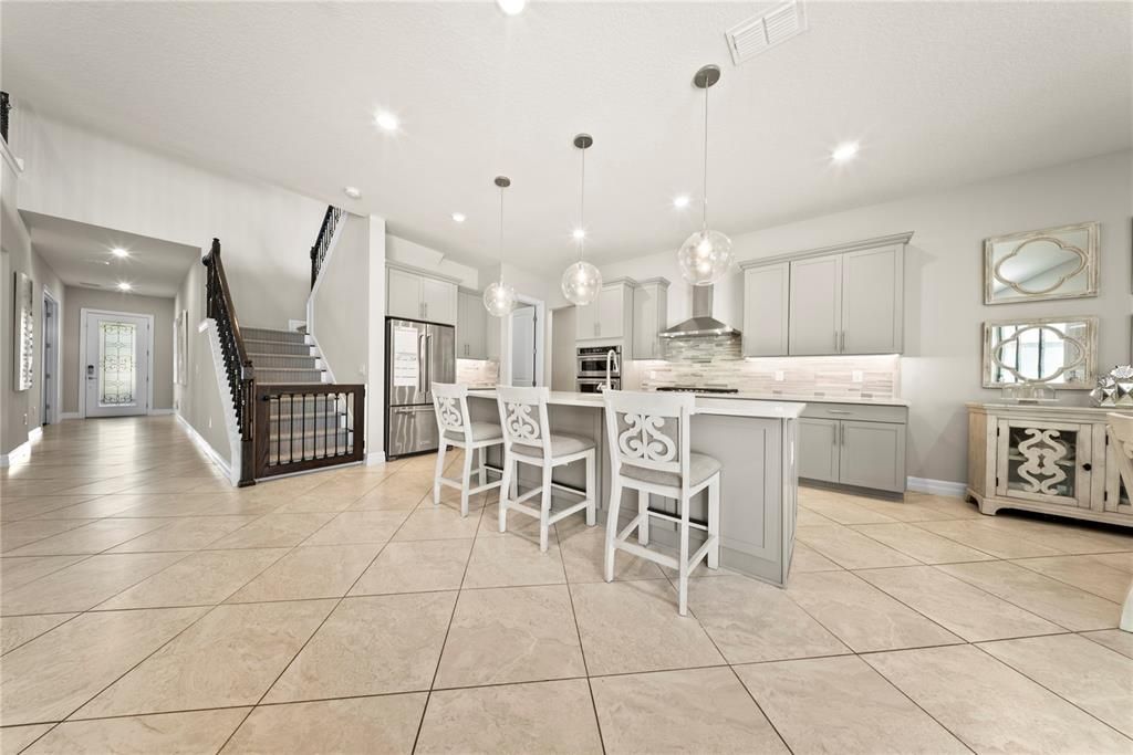 For Sale: $1,799,000 (6 beds, 4 baths, 5269 Square Feet)