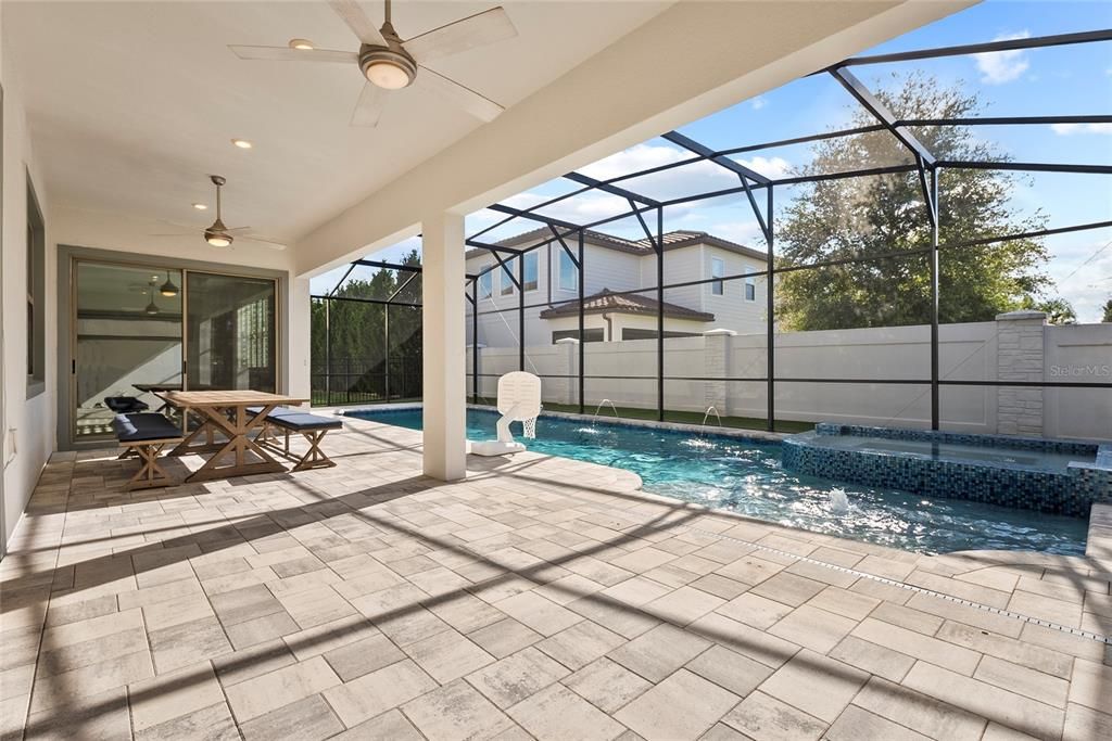 For Sale: $1,799,000 (6 beds, 4 baths, 5269 Square Feet)