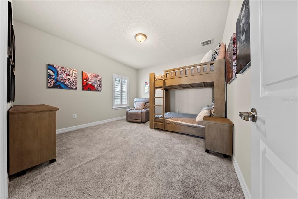 For Sale: $1,799,000 (6 beds, 4 baths, 5269 Square Feet)