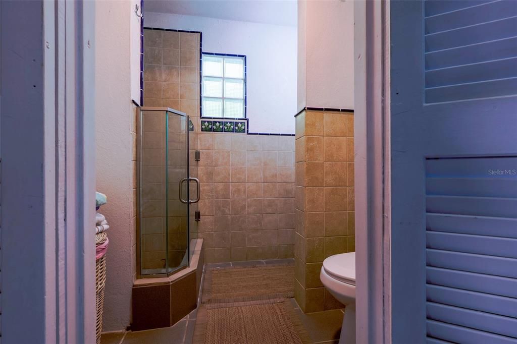 На продажу: $1,300,000 (5 спален, 5 ванн, 2300 Квадратных фут)