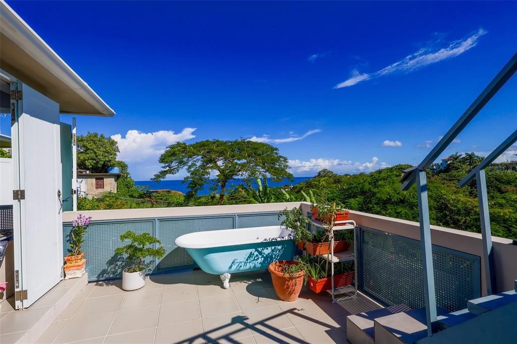 На продажу: $1,300,000 (5 спален, 5 ванн, 2300 Квадратных фут)