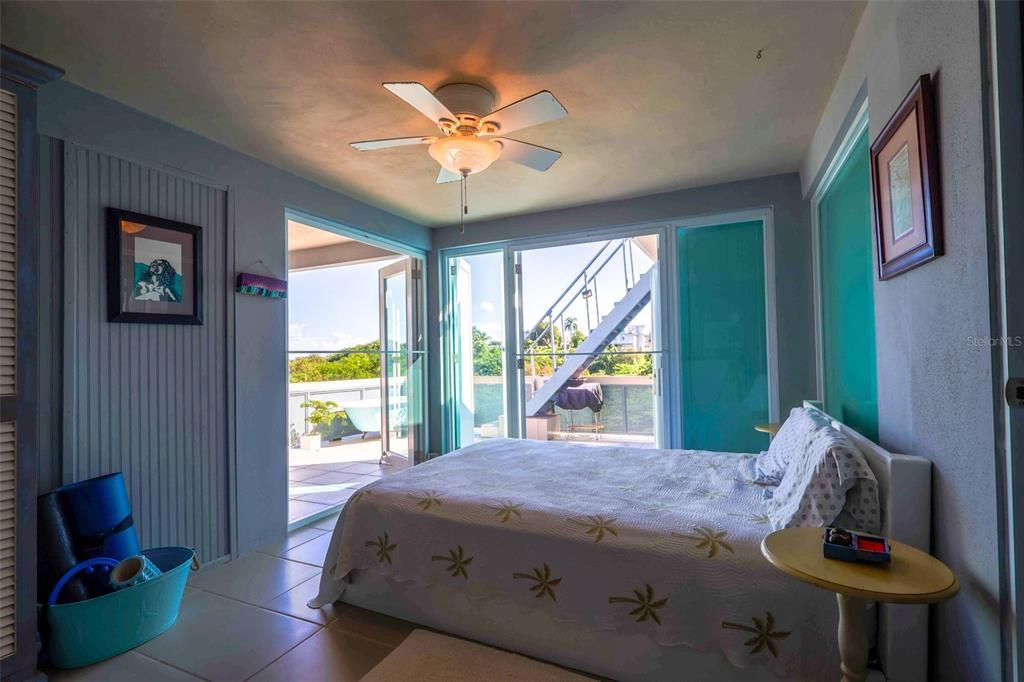 На продажу: $1,300,000 (5 спален, 5 ванн, 2300 Квадратных фут)