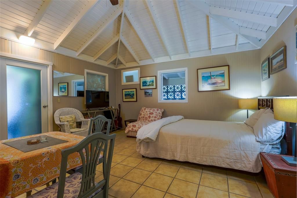 На продажу: $1,300,000 (5 спален, 5 ванн, 2300 Квадратных фут)