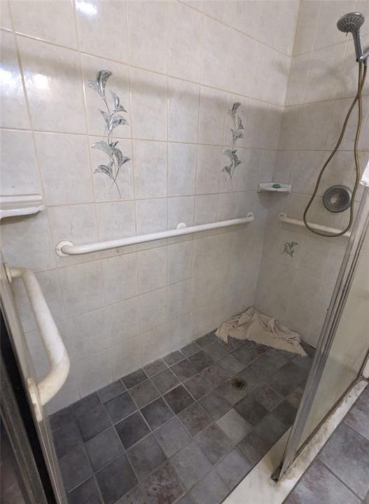 待售: $374,750 (4 贝兹, 3 浴室, 2546 平方英尺)