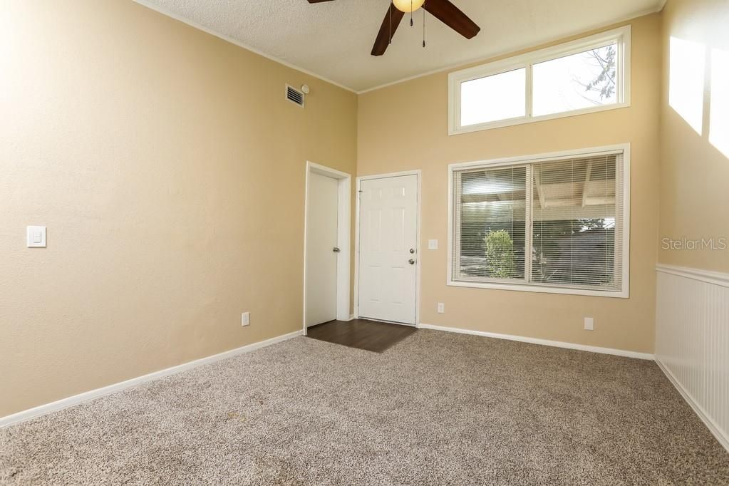 For Sale: $255,000 (3 beds, 2 baths, 1176 Square Feet)