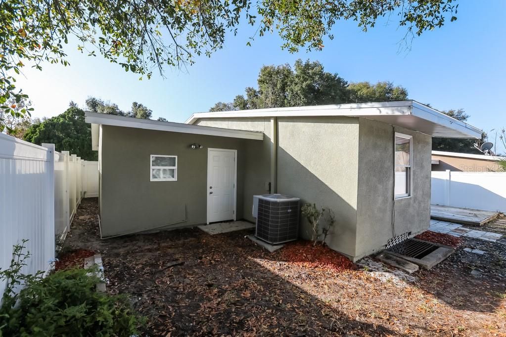 For Sale: $255,000 (3 beds, 2 baths, 1176 Square Feet)