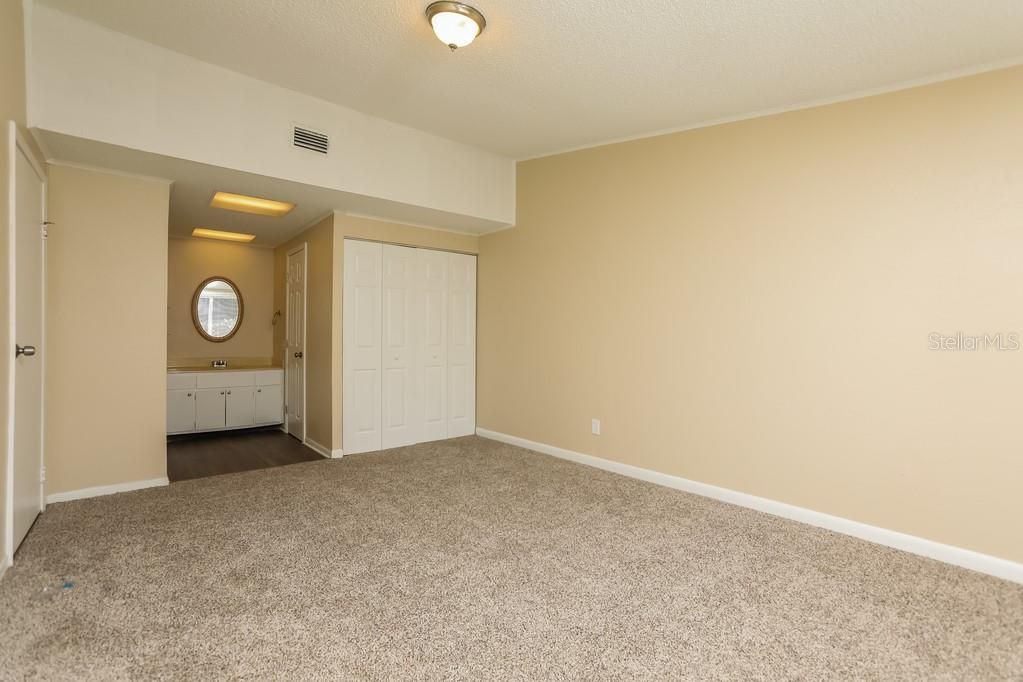 For Sale: $255,000 (3 beds, 2 baths, 1176 Square Feet)