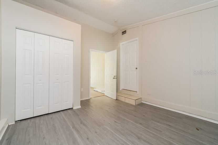 待售: $249,000 (3 贝兹, 2 浴室, 1176 平方英尺)