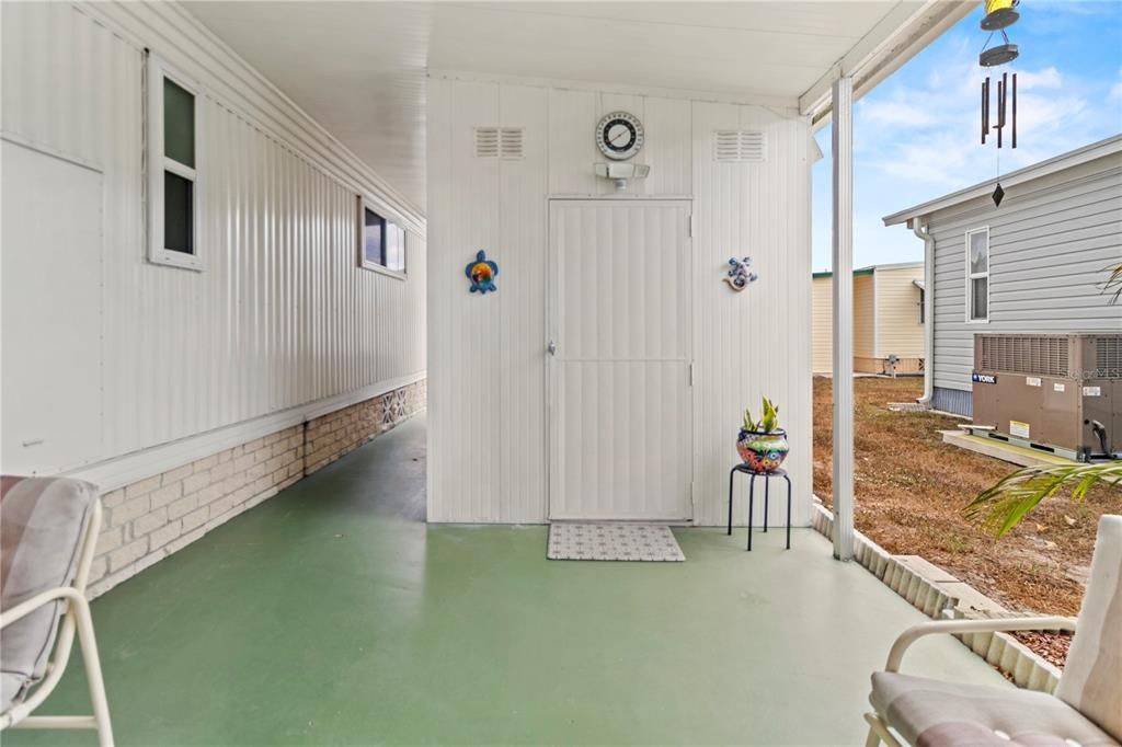 待售: $170,000 (2 贝兹, 2 浴室, 1056 平方英尺)