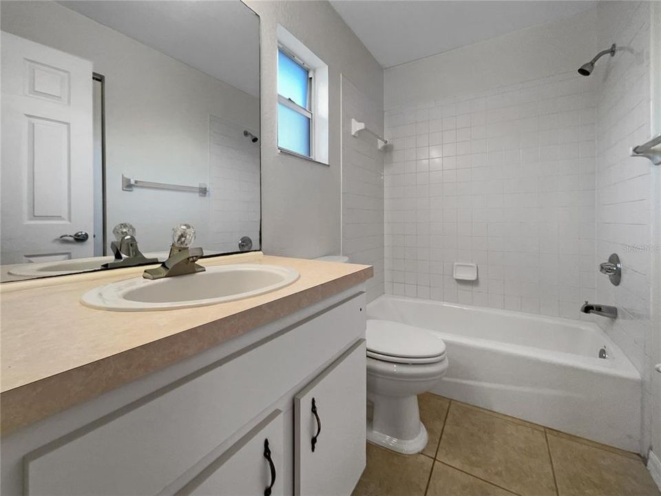 For Sale: $312,000 (3 beds, 2 baths, 1192 Square Feet)