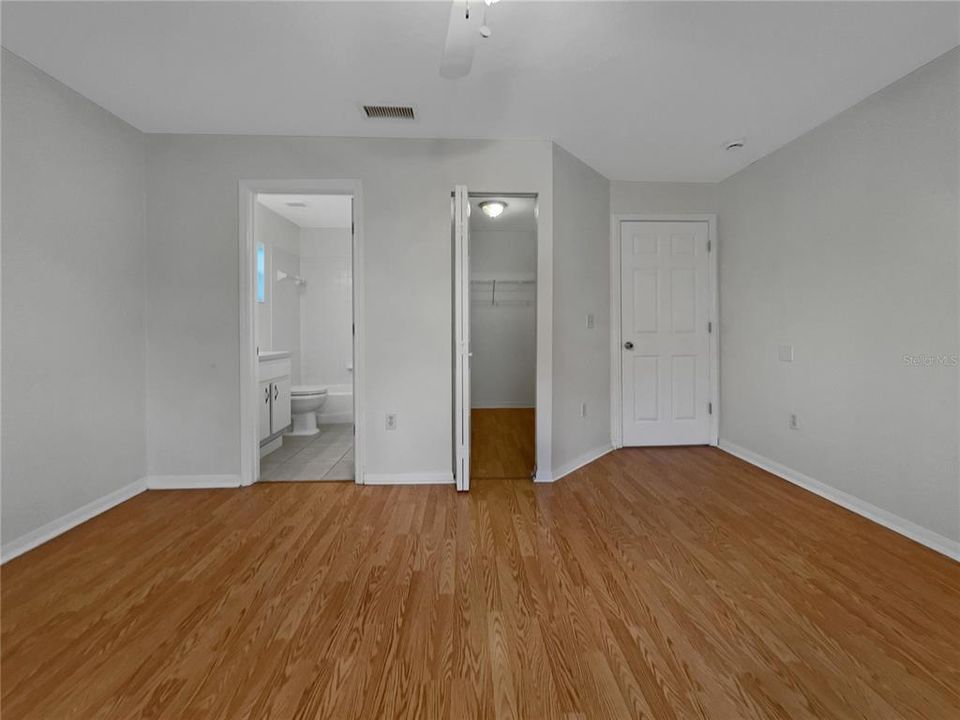 For Sale: $312,000 (3 beds, 2 baths, 1192 Square Feet)