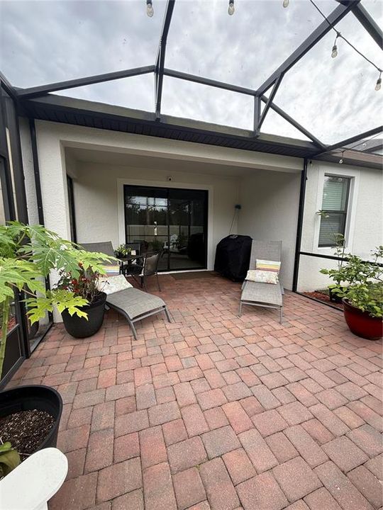 For Rent: $3,300 (3 beds, 2 baths, 2080 Square Feet)