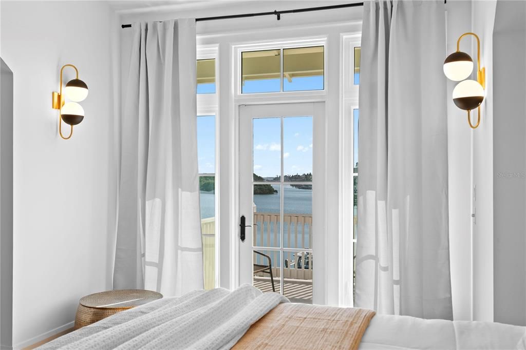 На продажу: $3,899,000 (4 спален, 4 ванн, 3480 Квадратных фут)