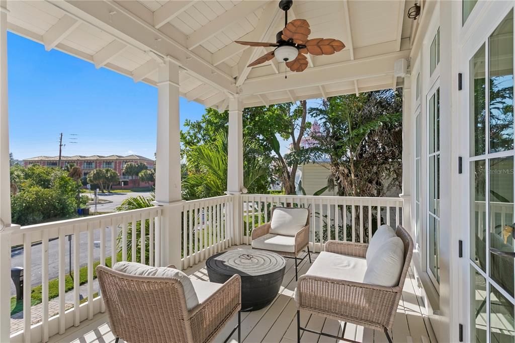 На продажу: $3,899,000 (4 спален, 4 ванн, 3480 Квадратных фут)