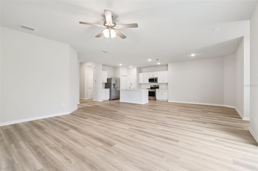 待售: $349,990 (3 贝兹, 2 浴室, 1816 平方英尺)