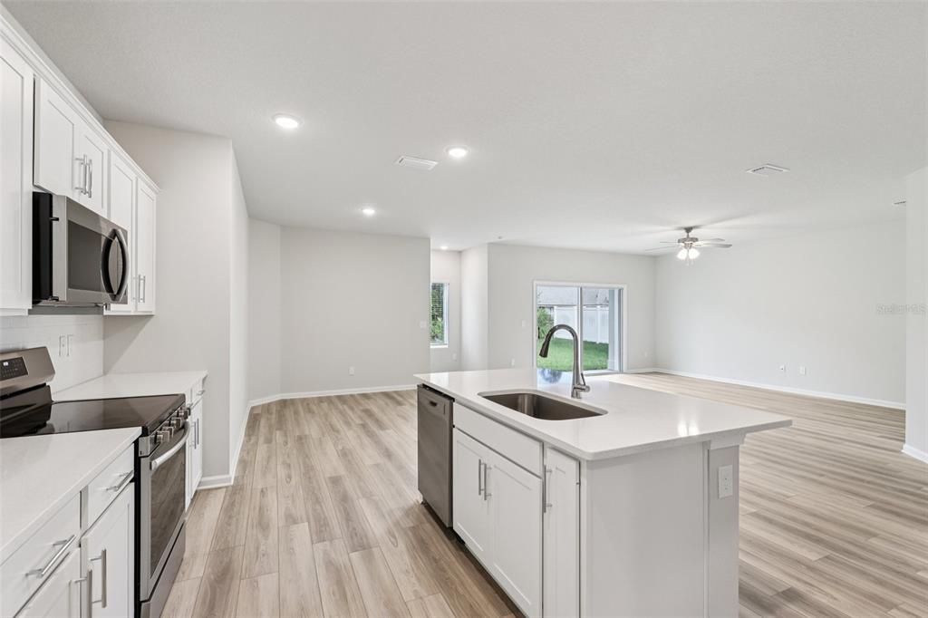 待售: $349,990 (3 贝兹, 2 浴室, 1816 平方英尺)