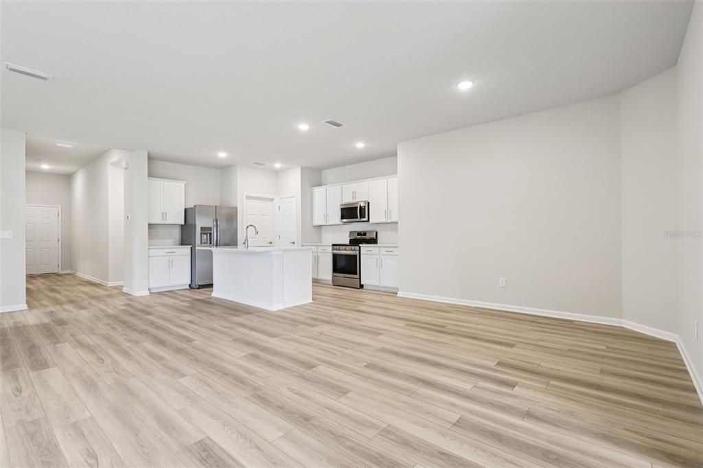 待售: $349,990 (3 贝兹, 2 浴室, 1816 平方英尺)