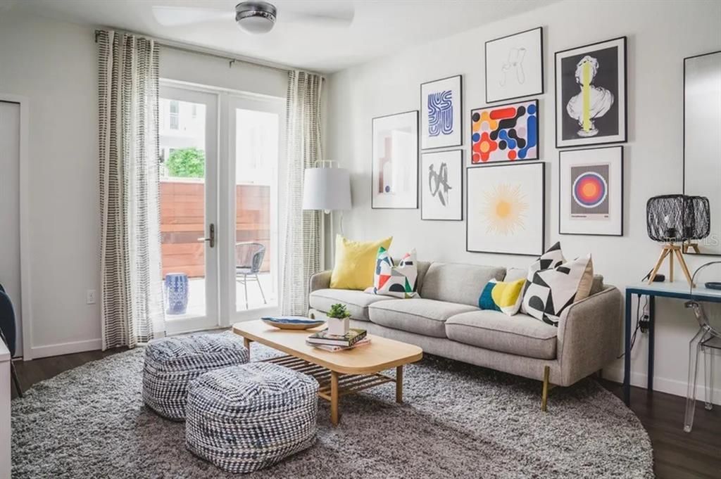 For Rent: $2,300 (3 beds, 2 baths, 1161 Square Feet)