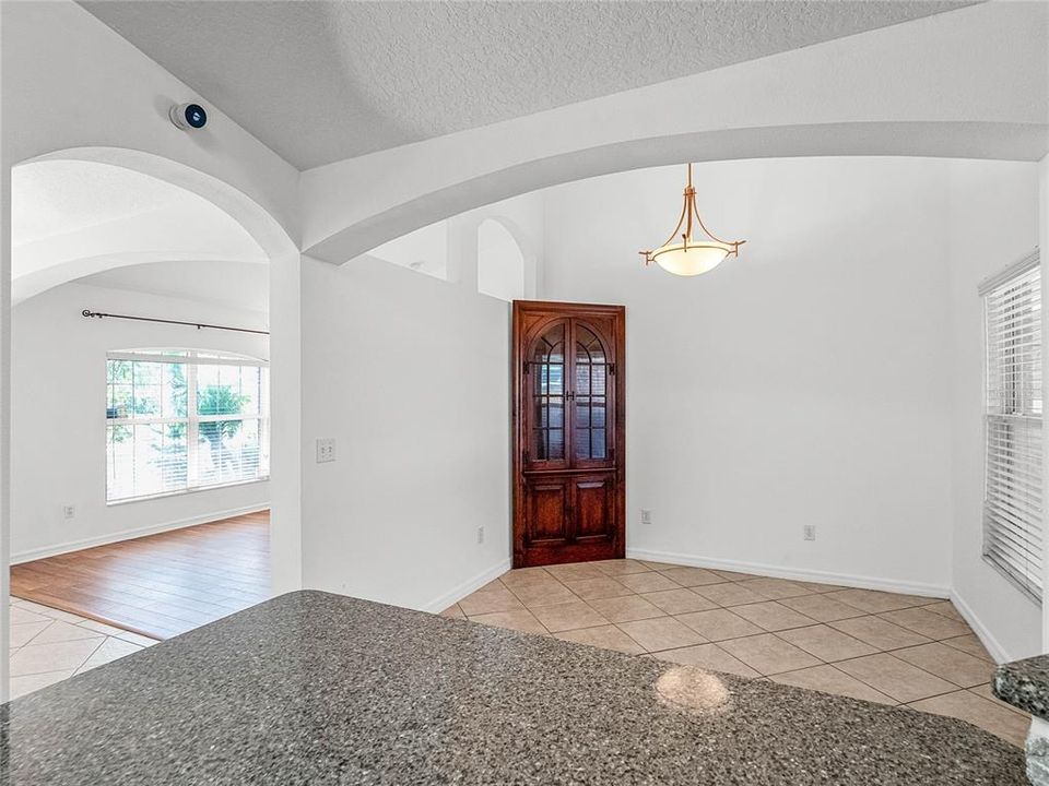 На продажу: $349,999 (3 спален, 1 ванн, 1428 Квадратных фут)