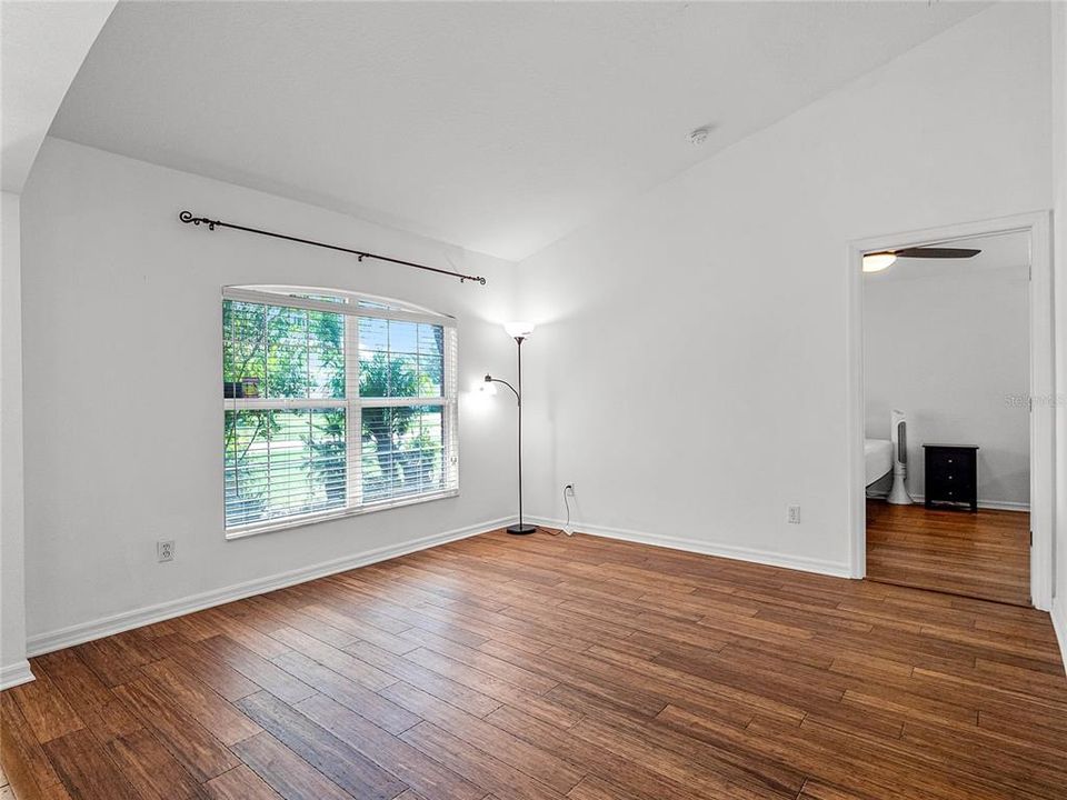 На продажу: $349,999 (3 спален, 1 ванн, 1428 Квадратных фут)