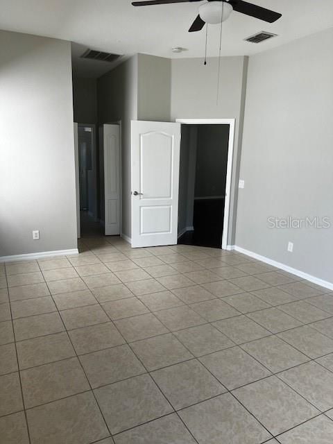 出租: $3,200 (5 贝兹, 4 浴室, 2688 平方英尺)