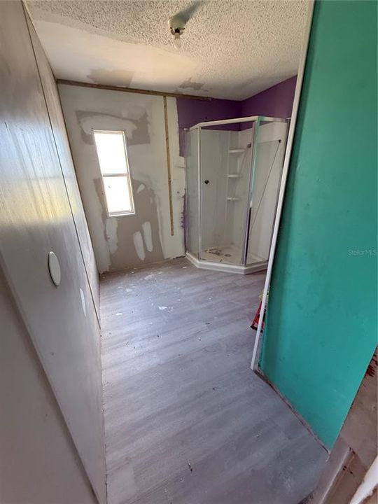 En Venta: $249,000 (4 camas, 2 baños, 1674 Pies cuadrados)