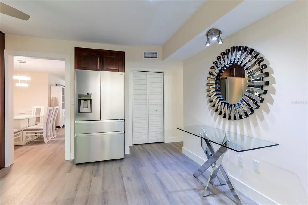 待售: $359,000 (2 贝兹, 2 浴室, 1600 平方英尺)