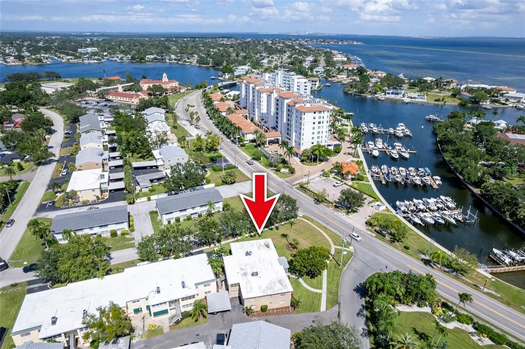 待售: $359,000 (2 贝兹, 2 浴室, 1600 平方英尺)