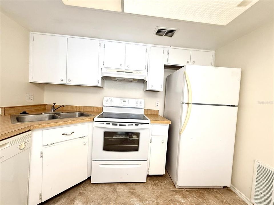 For Rent: $1,525 (2 beds, 1 baths, 708 Square Feet)