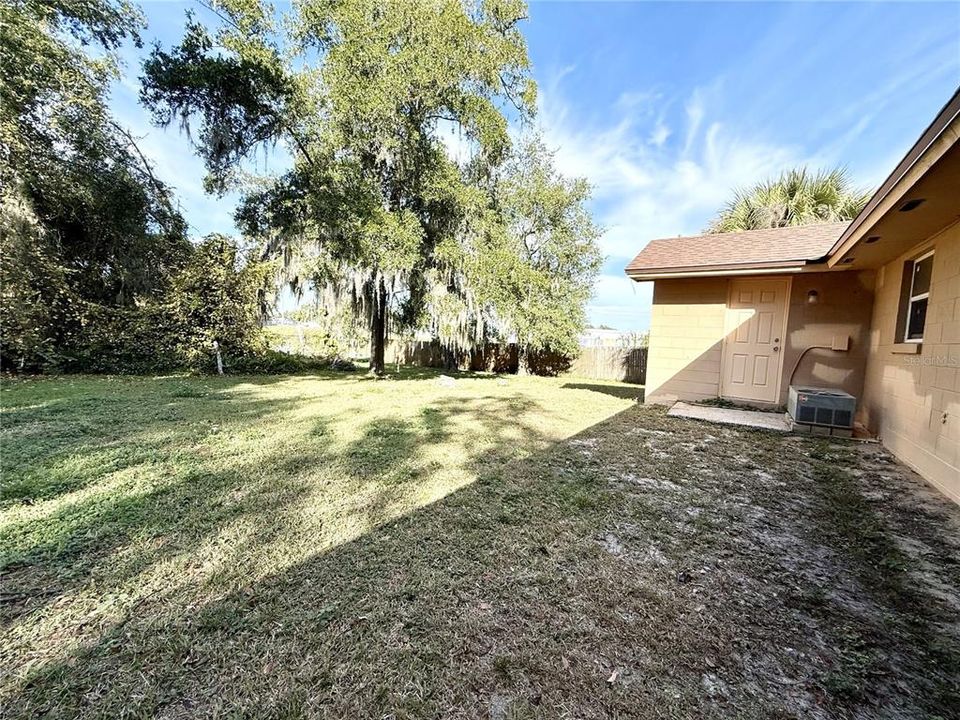 For Rent: $1,525 (2 beds, 1 baths, 708 Square Feet)